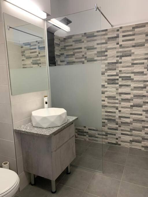 Cozy Apartment In The Center Of Cluj-Napoca Luaran gambar