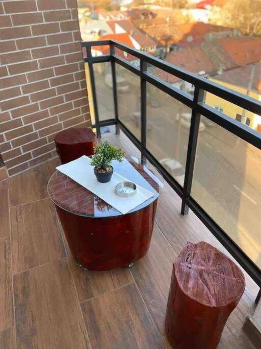 Cozy Apartment In The Center Of Cluj-Napoca Luaran gambar